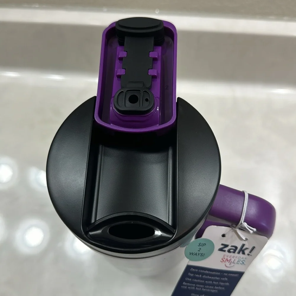 Hello Kitty Halloween Edition Zak! Cup NWOT 40oz Tumbler - Picture 6 of 8